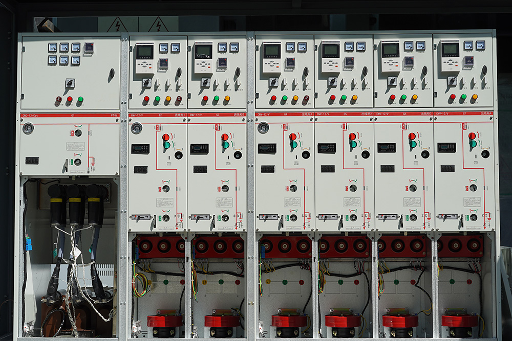 廈門第一互感器電流三相五柱電壓互感器在充氣柜運(yùn)用場景